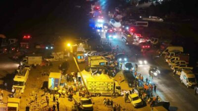 Bursa’nın Harmancık ilçesinde 4’üncü gününe gelinen orman yangına müdahale eden