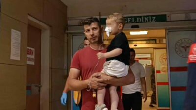 Bursa’nın İnegöl ilçesinde buzdolabındaki ilaçları şeker zannedip yutan 2 yaşındaki