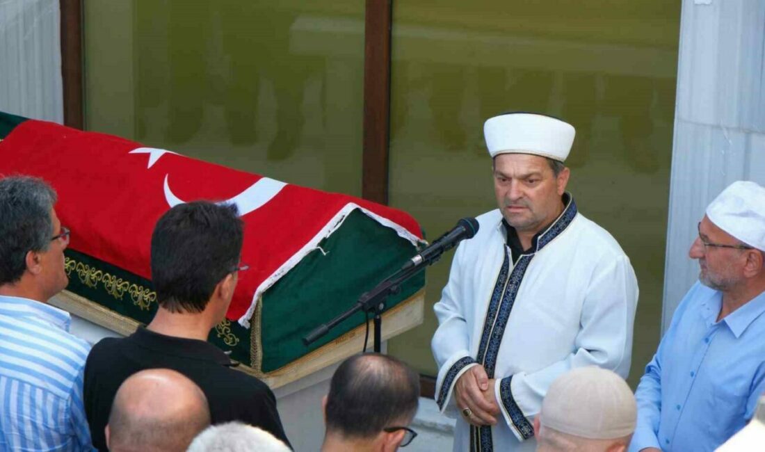 İmam babanın en acı görevi Bursa’daki Hüdavendigar Osmangazi Camii İmam Hatibi Necmettin Koç’un ABD’de eğitim