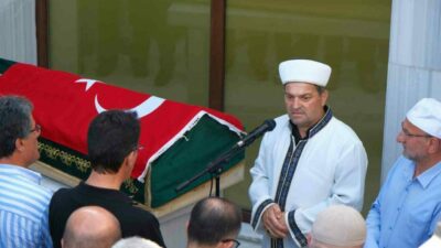 Bursa’daki Hüdavendigar Osmangazi Camii İmam Hatibi Necmettin Koç’un ABD’de eğitim