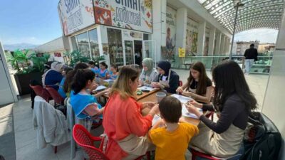 İnegöl AVM, Temmuz ayında düzenlediği seramik ve çömlek atölyeleriyle ziyaretçilerini