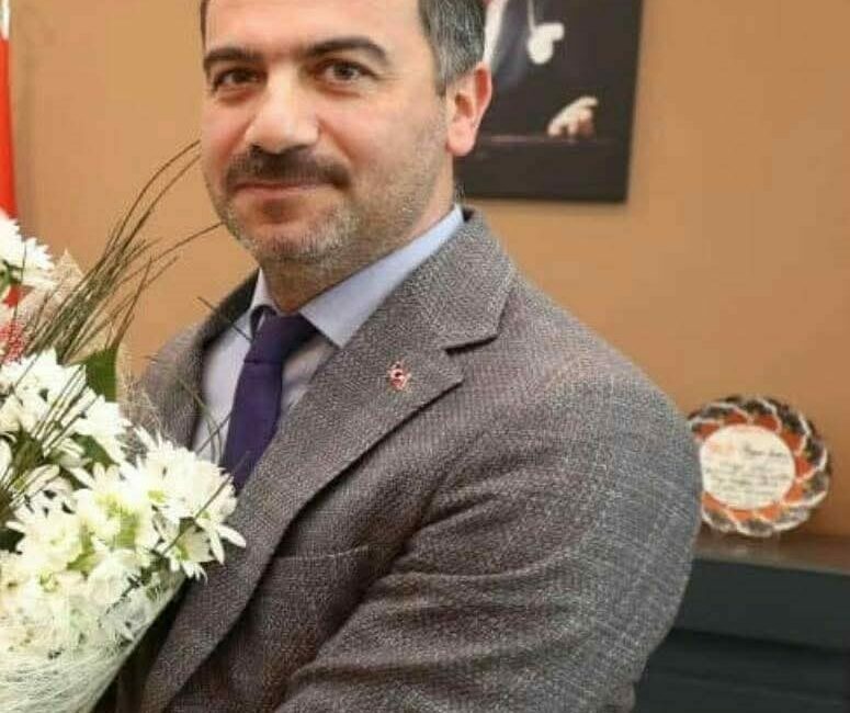 İnegöl Devlet Hastanesi yeni Başhekim belli oldu İnegöl Devlet Hastanesinin yeni Başhekimi Doktor İlyas Sarı oldu. Son