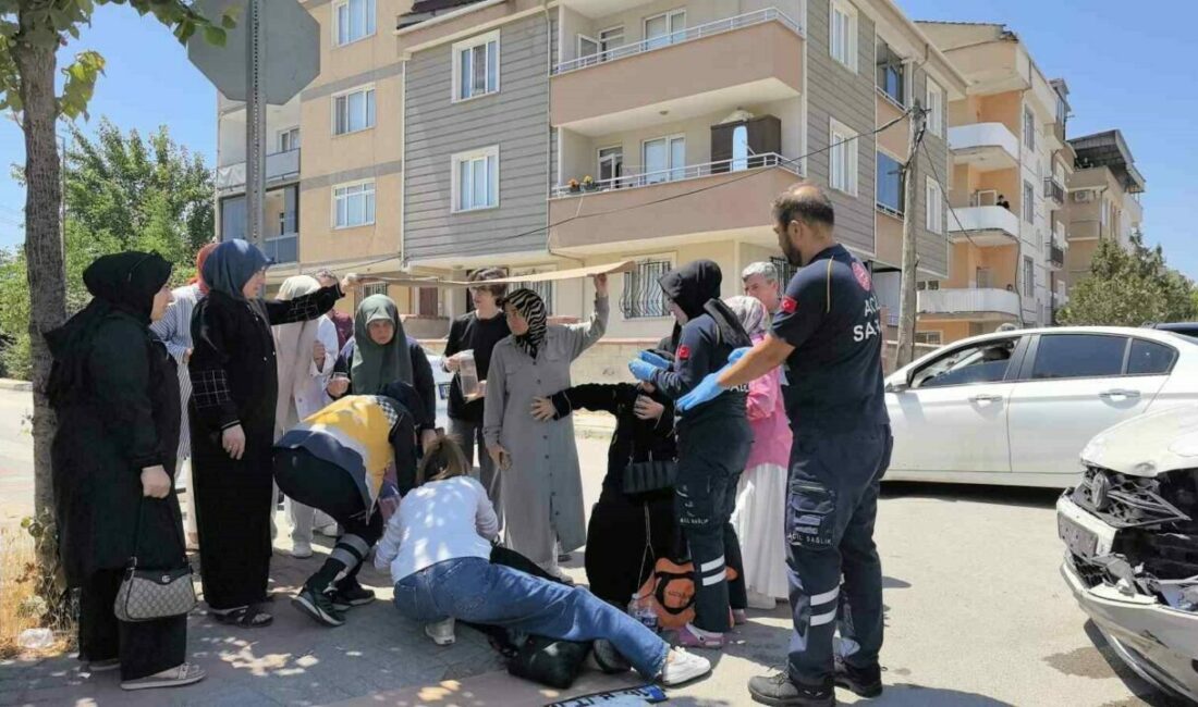 Bursa’nın İnegöl ilçesinde meydana gelen zincirleme kazada 3 araç çarpıştı;