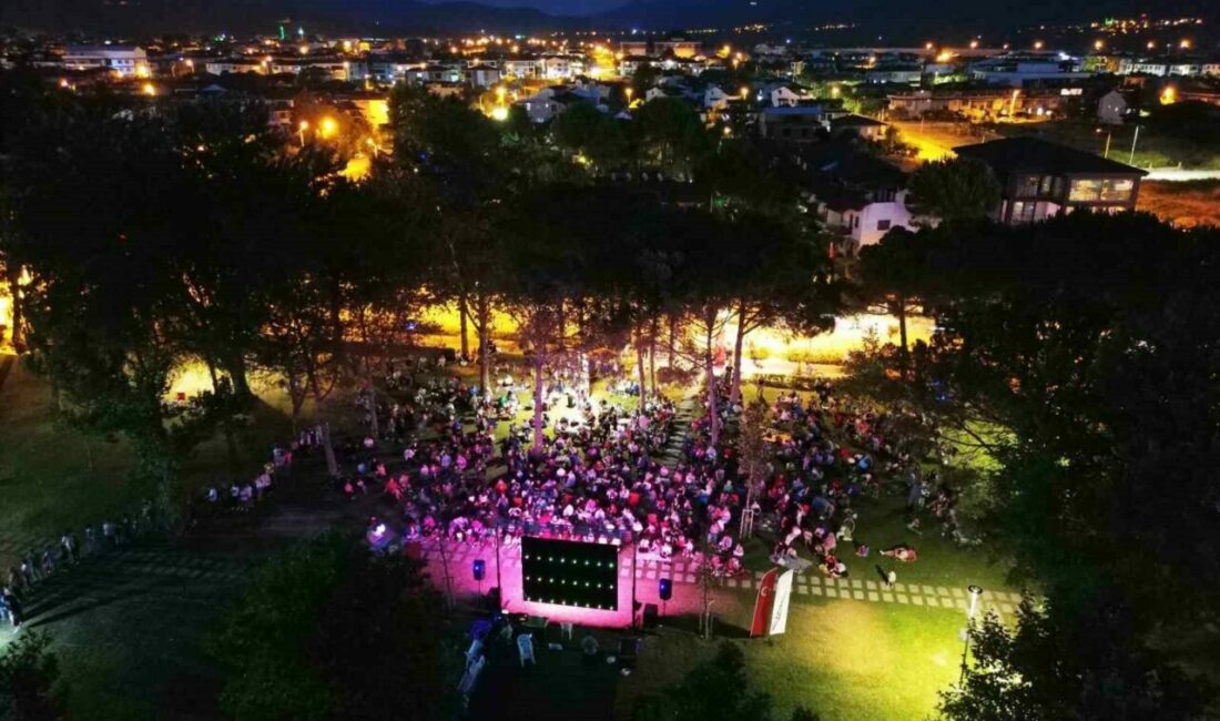 İznik Belediyesi üçüncüsünü gerçekleştirdiği yaz etkinlikleri müzik ve animasyon film