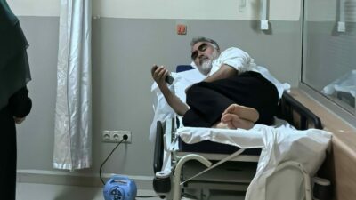 Bursa’nın Yenişehir ilçesinde meydana gelen olayda yılanın saldırıp ısırdığı adam