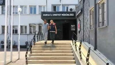 Bursa’da kendisini önce müftü, sonra kaymakam, ardından vali yardımcısı olarak