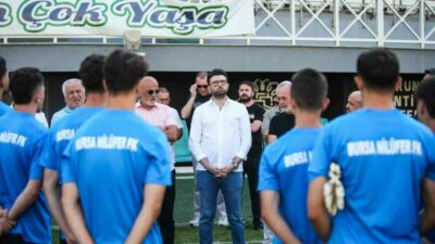 Bursaspor’un pilot takımı Nilüfer FK, sezonun ilk idmanını yaptı. Yöneticiler