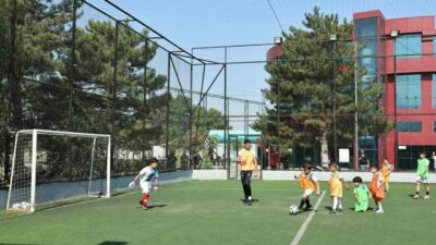Nilüfer Belediyesi’nin Nilüfer Belediyespor Kulübü iş birliğiyle düzenlediği Yaz Spor