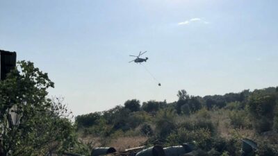 Bursa’nın Nilüfer ilçesinde çıkan orman yangını, ekiplerin havadan ve karadan