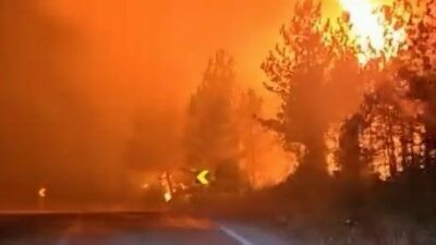 Bursa’nın Harmancık ilçesinde 4 gündür aralıksız yanan ormanlar ve yerleşim