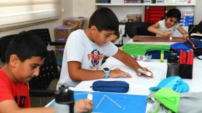 Osmangazi Belediyesi, Emek Yetenek Evi’nde 10-13 yaş arasındaki çocuklar için