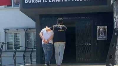 Bursa’da seyir halindeki bir otomobilin camından tabanca ile defalarca ateş