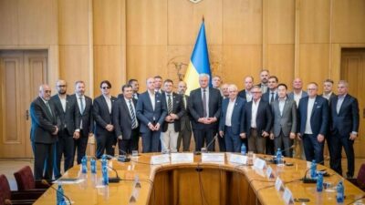 Ukrayna’daki yabancı ülkelerin fahri konsolosları ve Ukrayna’nın yabancı ülkelerdeki fahri