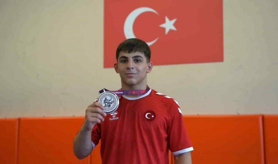 Yıldırım Belediyesi Sporcusu Yusuf İslam Kara İtalya’da düzenlenen U-15 Avrupa