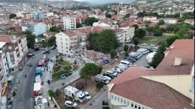 Balıkesir’de meydana gelen 6,1 büyüklüğündeki depremin merkez üssü Sındırgı ilçesi