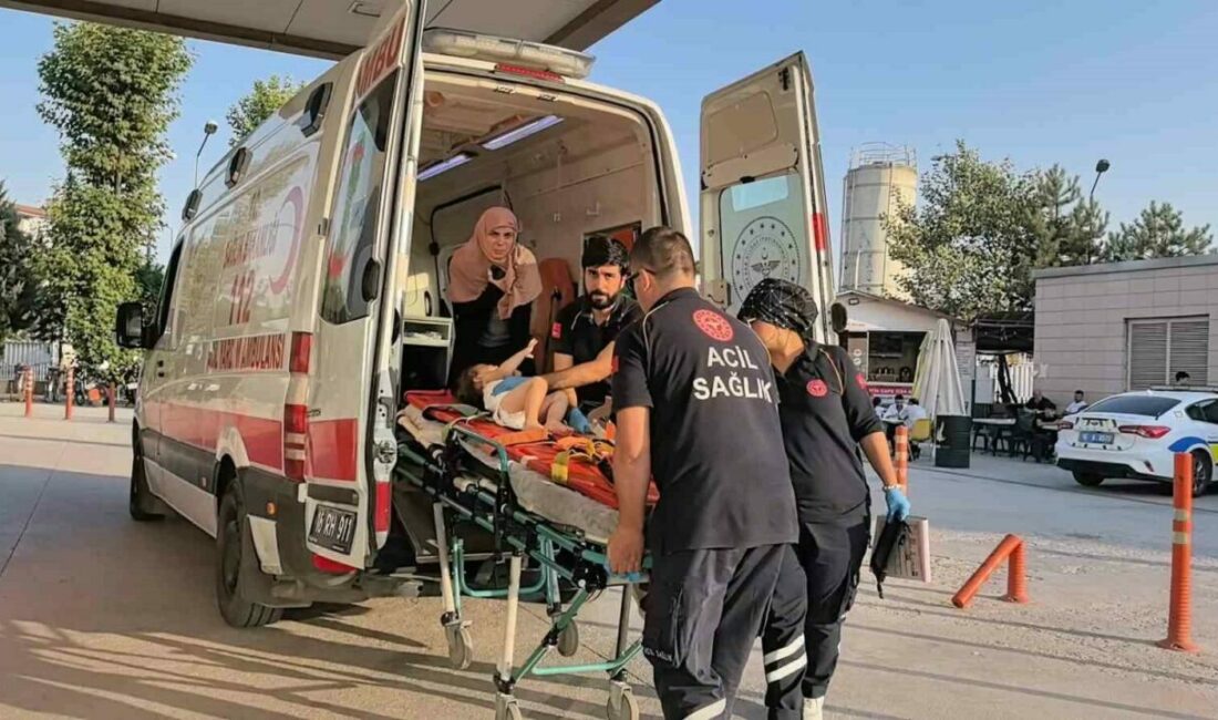 2. kattan düşen 1,5 yaşındaki çocuk yaralandı Bursa’nın İnegöl ilçesinde 2. kattan düşen 1,5 yaşındaki çocuk yaralandı.