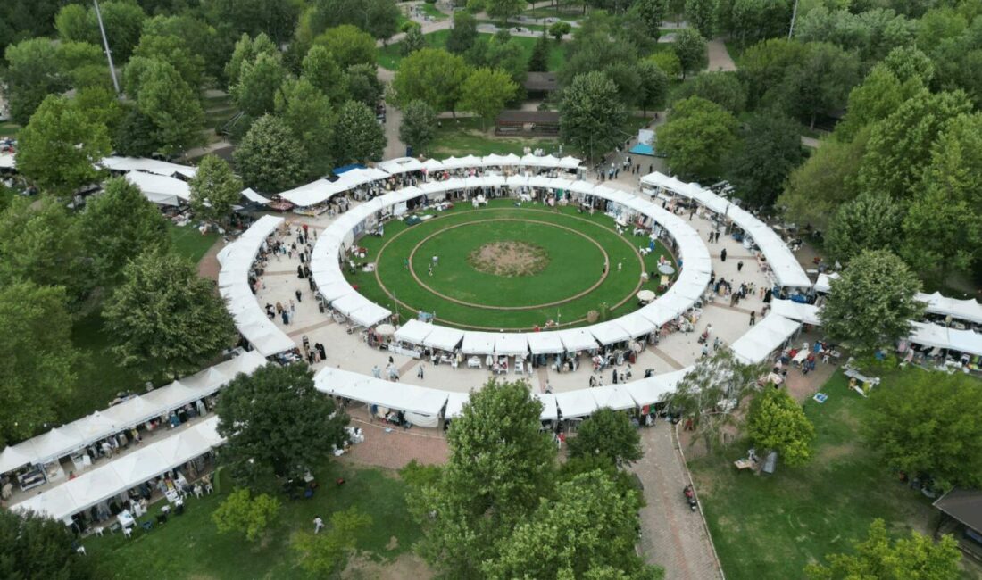 4.Hanımeli Alışveriş Şenliği’ne yoğun ilgi, süre uzatıldı İnegöl Belediyesi ile İnegöl Terziler ve Benzerleri Odası iş birliğinde