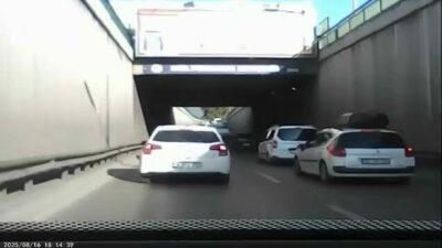 Bursa’da alkollü direksiyon başına geçen sürücü, trafiği birbirine kattı. Kural