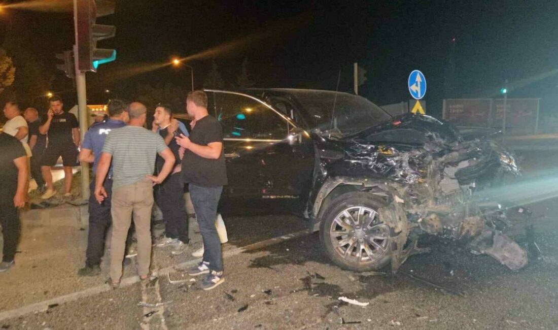 Bursa’da ambulansın karıştığı kazadan acı haber Orhangazi’de meydana gelen, hasta nakil ambulansının karıştığı kazada ambulansta bulunan