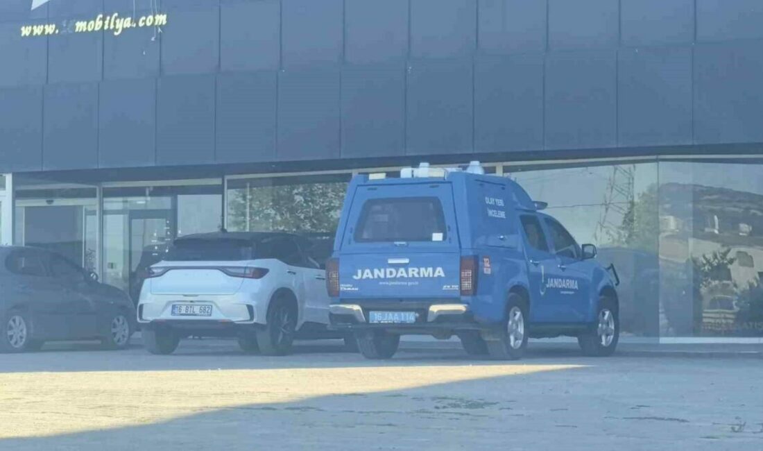 Asansör boşluğuna düşen işçi ağır yaralandı Bursa’nın İnegöl ilçesinde asansör boşluğuna düşen işçi ağır yaralandı. Olay,