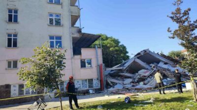 Bursa Büyükşehir Belediyesi, Balıkesir’in Sındırgı ilçesinde meydana gelen 6.1 büyüklüğündeki