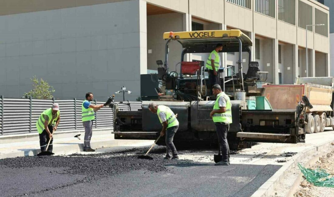 Balkan Mahallesi’nde yollar asfaltlanıyor Nilüfer Belediyesi, güvenli, konforlu bir ulaşım için yol açma ve