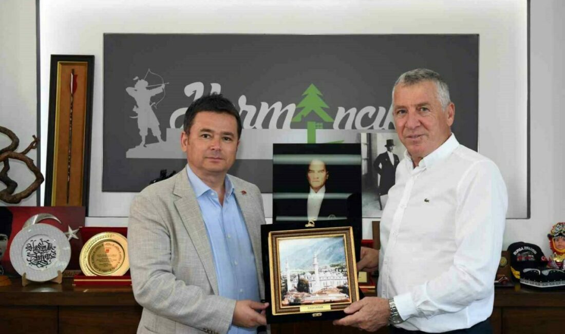 Başkan Erkan Aydın dağ yöresine çıkartma yaptı Osmangazi Belediye Başkanı Erkan Aydın, Harmancık, Büyükorhan ve Orhaneli ilçelerini