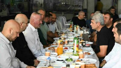 Karacabey Belediye Başkanı Fatih Karabatı, halkla iç içe yönetim anlayışı