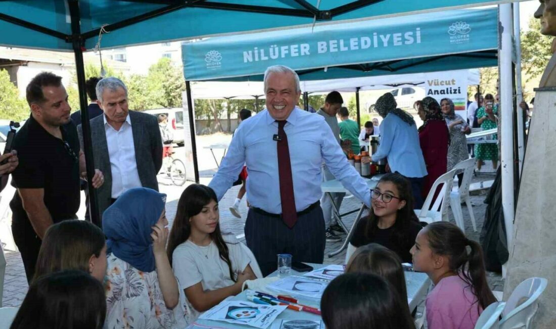 Başkan Şadi Özdemir, Doğanköy’deki yaz etkinliklerine katıldı Nilüfer Belediye Başkanı Şadi Özdemir, 24 mahallede düzenlenen yaz etkinliklerinin