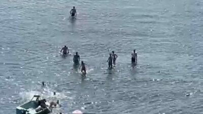 Bursa’da serinlemek için denize giren bir kişi, boğulmak üzereyken çevredekilerin