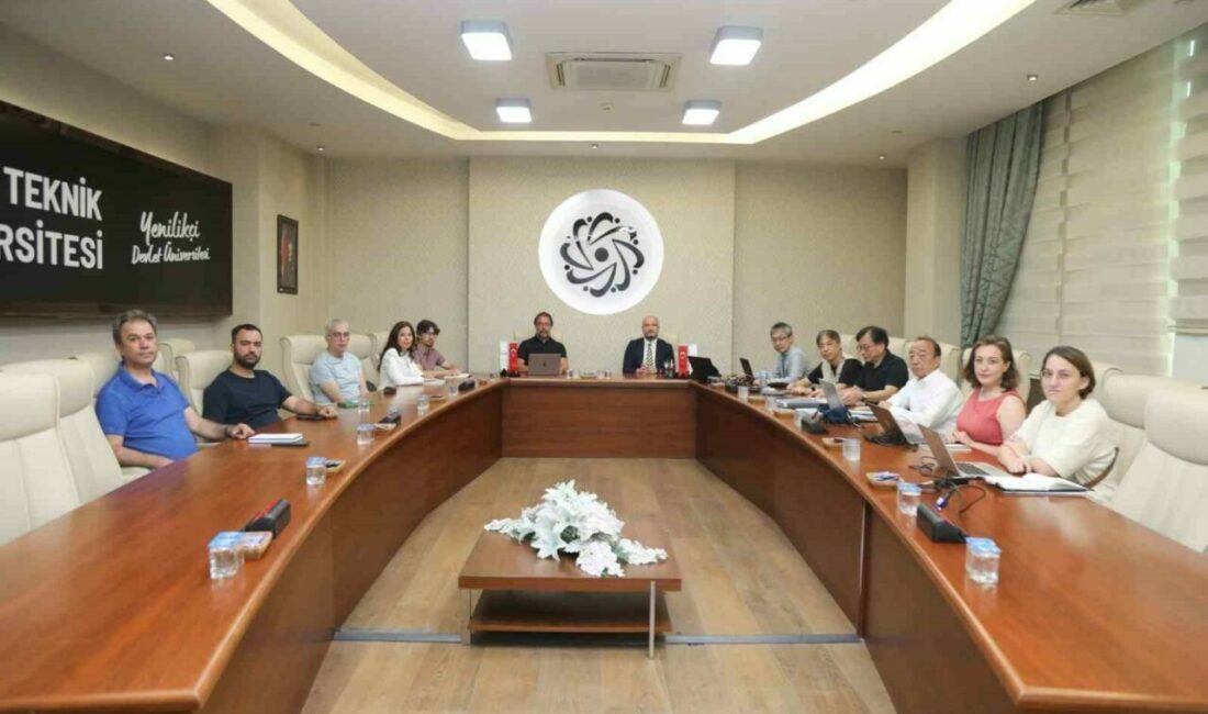 Bursa Teknik Üniversitesinden kritik uyarı: 60 bin bina risk altında Deprem riski altındaki Bursa’da, yapısal dönüşüm artık ertelenemez hale geldi.