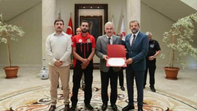 Bursa’da meydana gelen orman yangınlarına gönüllü olarak müdahale eden kurum,