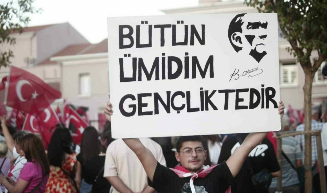 Bursa’da 30 Ağustos Zafer Bayramı büyük bir coşku ve katılımla