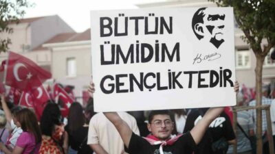 Bursa’da 30 Ağustos Zafer Bayramı büyük bir coşku ve katılımla