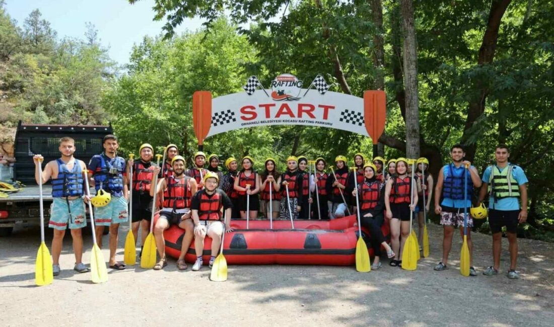 Bursa’da gençler rafting heyecanı yaşadı Bursa Büyükşehir Belediyesi tarafından Orhaneli Kocasu Çayı’nda düzenlenen rafting turuna