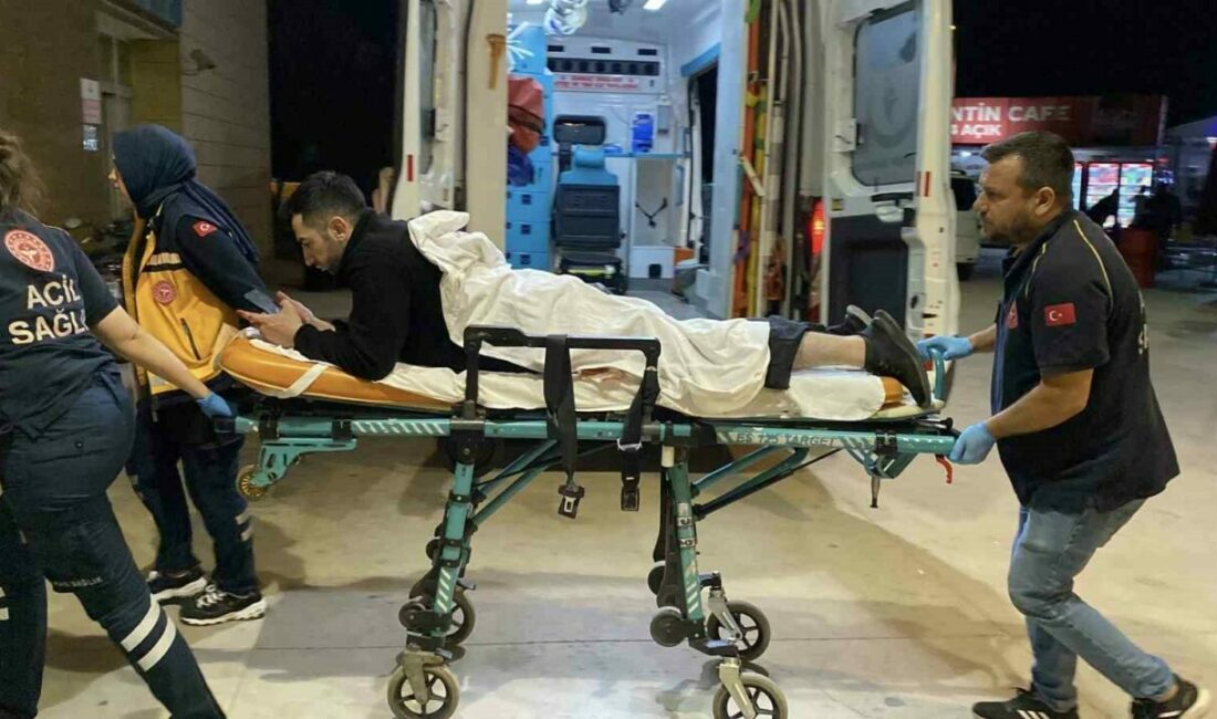 Bursa’da kavgayı ayırmaya çalışan güvenlik görevlisi yaralandı Bursa’nın İnegöl ilçesinde kavgayı ayırmaya çalışan fabrikadaki güvenlik görevlisi bıçakla