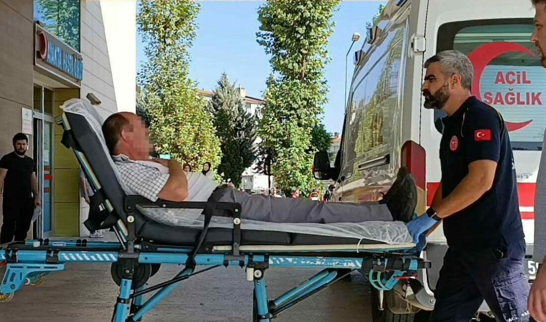 Bursa’nın İnegöl ilçesinde iki otomobilin çarpıştığı kazada 3 kişi yaralandı.