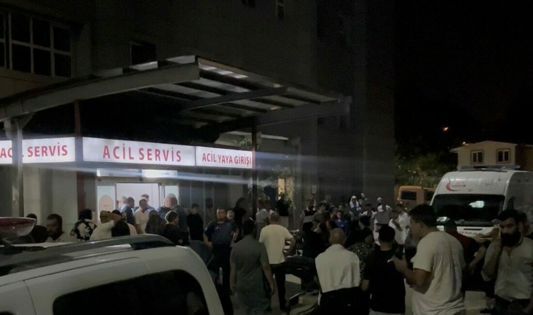 Bursa’nın Yıldırım ilçesinde bir kadın, eşi tarafından bıçaklanarak ağır yaralandı.