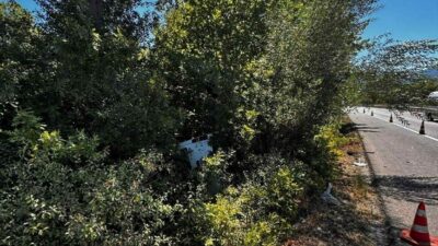 Bursa’nın İnegöl ilçesinde meydana gelen kazada kontrolden çıkan minibüs şarampole