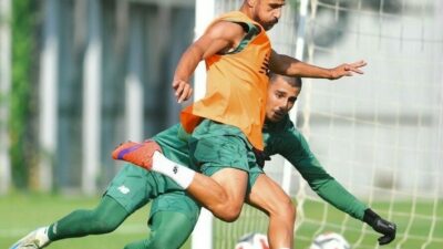 Bursaspor, yeni sezon çalışmaları kapsamında Eskişehirspor ile oynayacağı hazırlık maçı