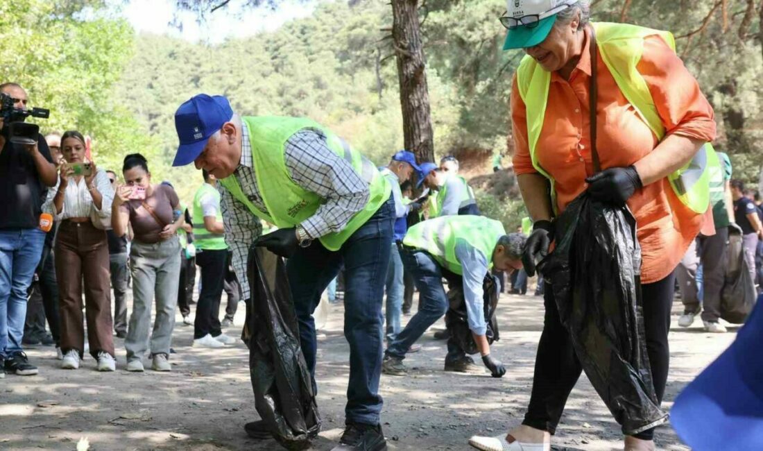 Büyükşehir’den ’yeşil Bursa’ seferberliği Bursa, son dönemde yaşanan yangınlarda 10 bin futbol sahası büyüklüğünde