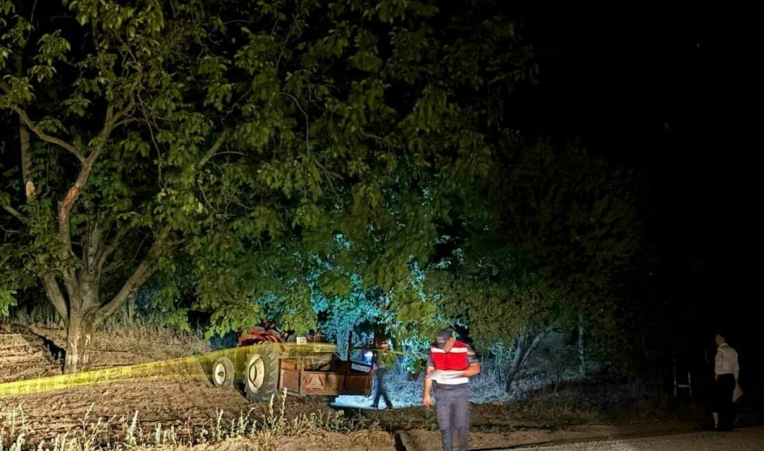 Bursa’da cinayet zanlısı adliyeye sevkedildi Bursa’nın Orhangazi ilçesine bağlı Narlıca Mahallesinde amcasını öldürdüğü ileri sürülen