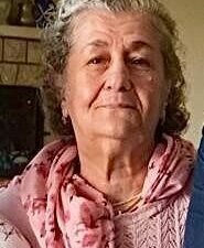 Eski Artvin Valisi merhum Emrullah Zeybek’in eşi Aysel Zeybek, tedavi