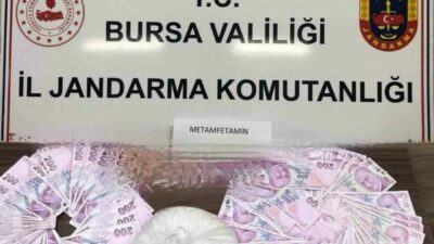 Bursa’nın İnegöl ilçesinde jandarma ekiplerinin bir eve düzenledikleri operasyonda, evin