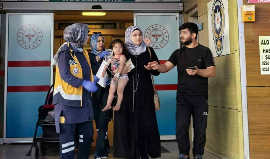 Fare zehri yiyen 2 yaşındaki çocuk hastaneye kaldırıldı Bursa’nın İnegöl ilçesinde fare zehri yiyen 2 yaşındaki çocuk hastanede