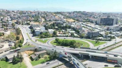 Bursa Büyükşehir Belediyesi, Ata Bulvarı ile Sanayi Caddesi kesişiminde bulunan