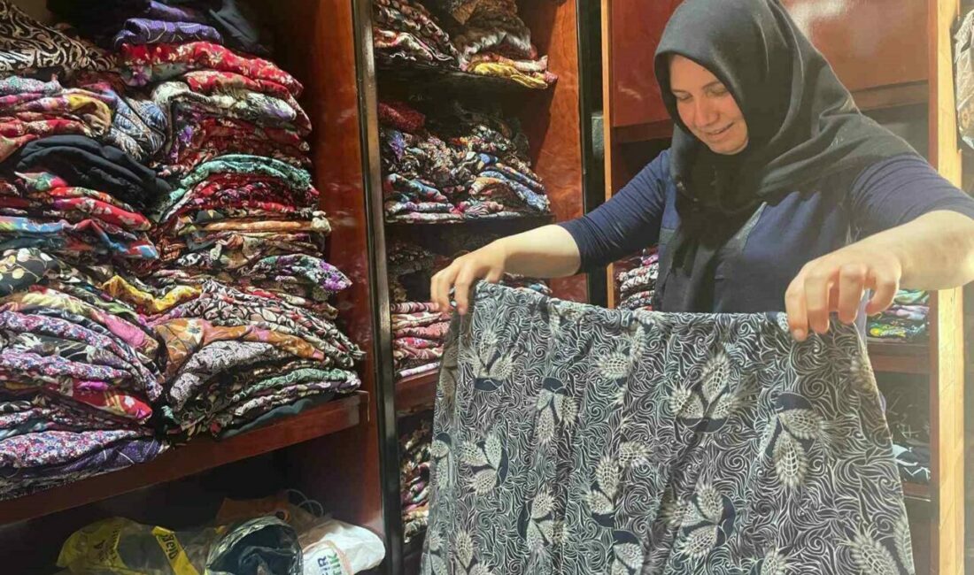 Bursa’nın Yıldırım ilçesindeki 700 yıllık Osmanlı köyü olan Cumalıkızık’a gelin