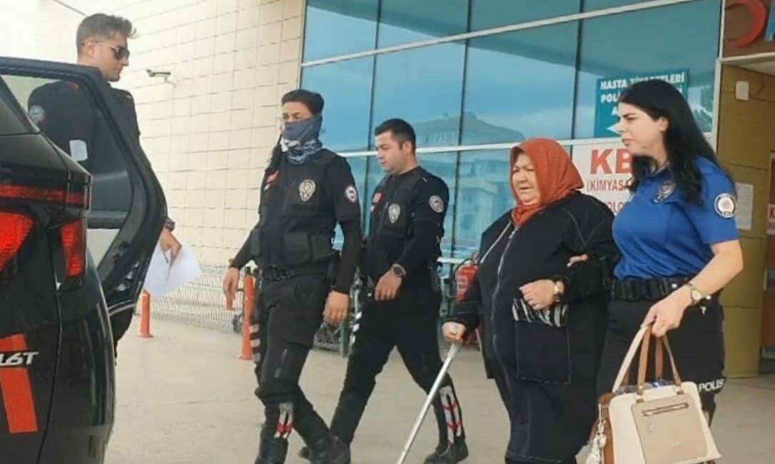 “Hanım Ağa” çetesi elebaşı yakalandı Bursa’nın İnegöl ilçesinde “Hanım Ağa” çetesi olarak bilinen suç örgütü