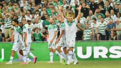 Bursaspor yeni sezon öncesi hazırlıkları çerçevesinde sahasında Eskişehirspor’u konuk etti.