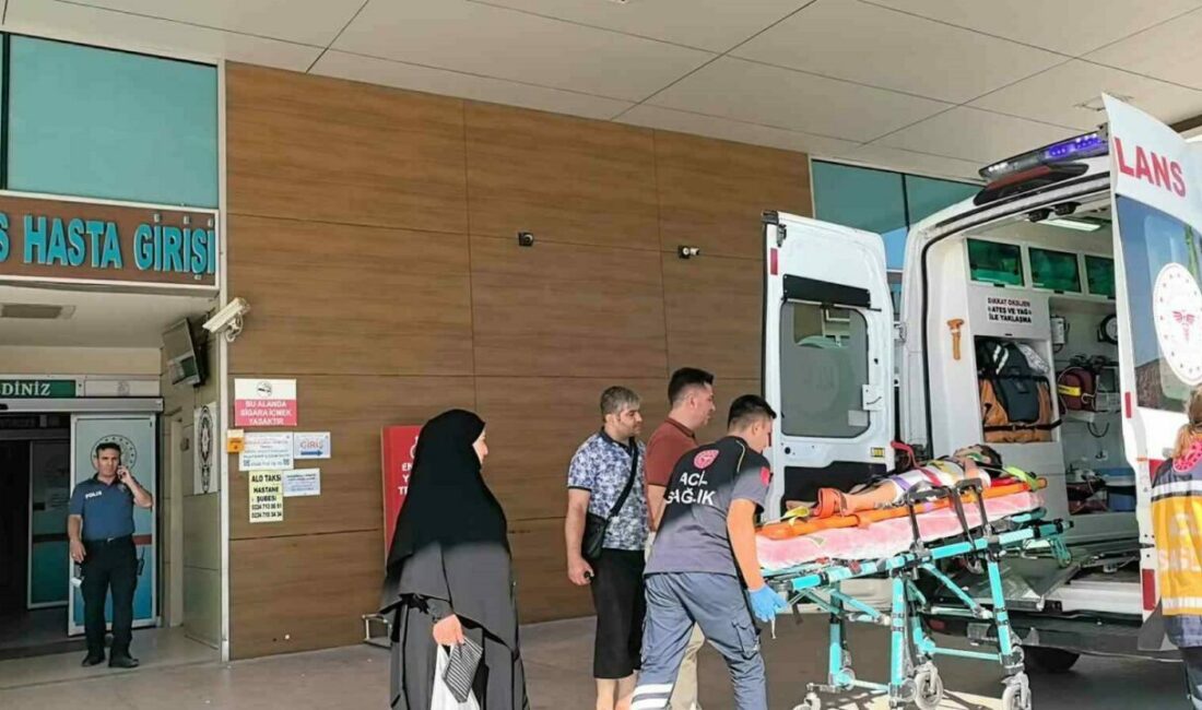 İkinci kattaki balkondan düşen çocuk ağır yaralandı Bursa’nın İnegöl ilçesinde bir evin 2. katındaki balkondan düşen 6